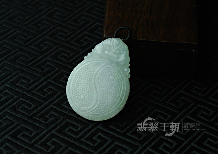 https://jdimg.jaadee.net//images/201104/goods_img/5142_P_1302558343416.jpg