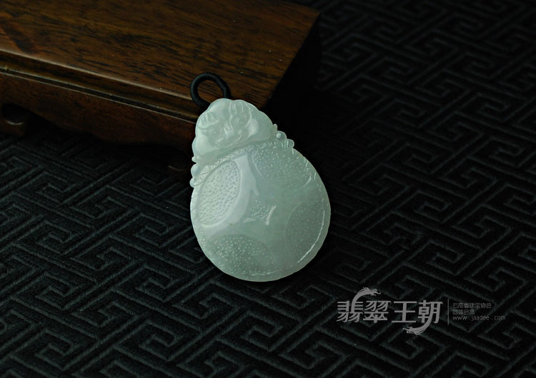 https://jdimg.jaadee.net//images/201104/goods_img/5142_P_1302558343829.jpg