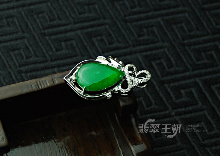 https://jdimg.jaadee.net//images/201104/goods_img/5145_P_1302559248212.jpg