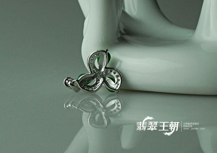 https://jdimg.jaadee.net//images/201104/goods_img/5148_P_1302560325085.jpg