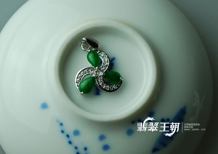 https://jdimg.jaadee.net//images/201104/goods_img/5148_P_1302560325346.jpg
