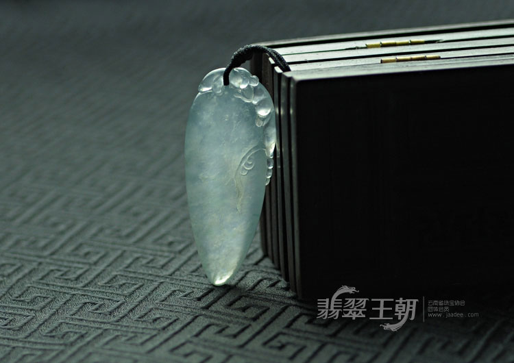 https://jdimg.jaadee.net//images/201104/goods_img/5158_P_1302633852070.jpg