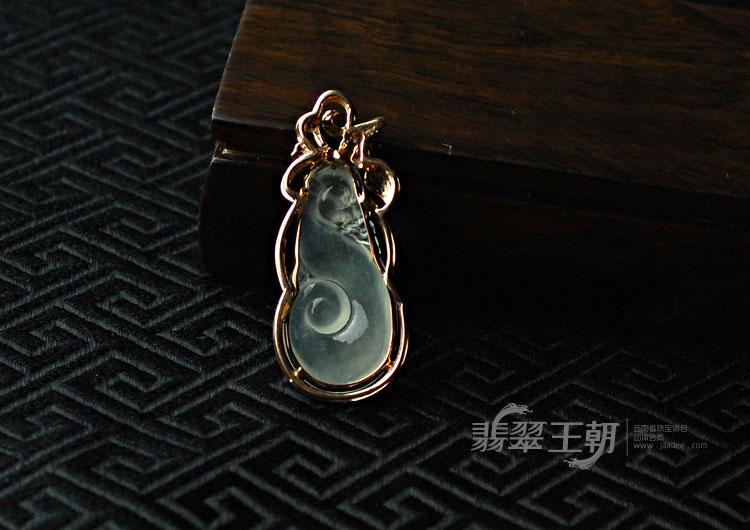 https://jdimg.jaadee.net//images/201104/goods_img/5165_P_1302640308309.jpg