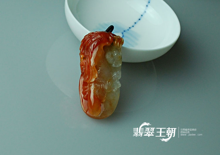 糯冰种红翡缅甸翡翠英明神武挂件