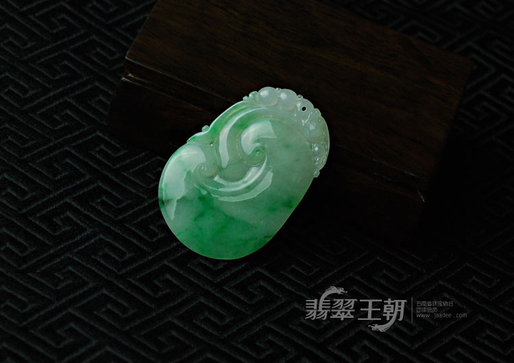 https://jdimg.jaadee.net//images/201104/goods_img/5255_P_1303077245550.jpg