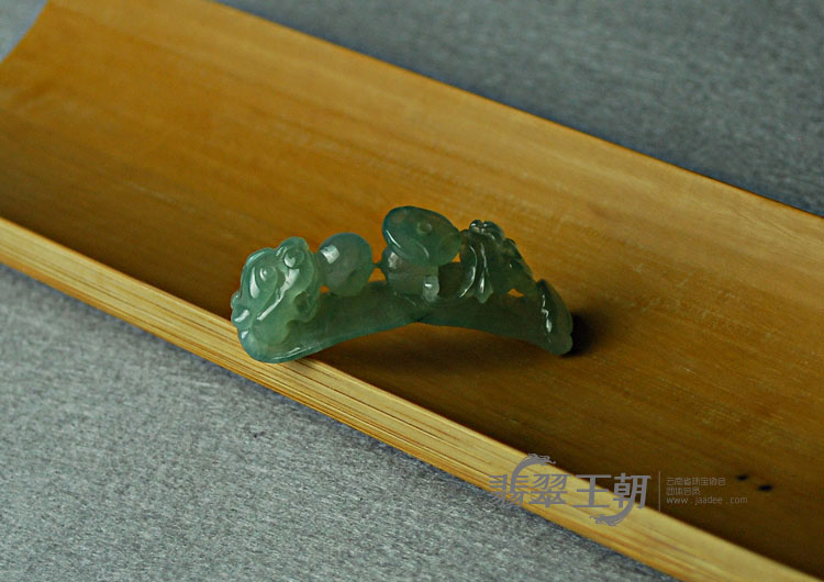 https://jdimg.jaadee.net//images/201104/goods_img/5299_P_1303349285079.jpg