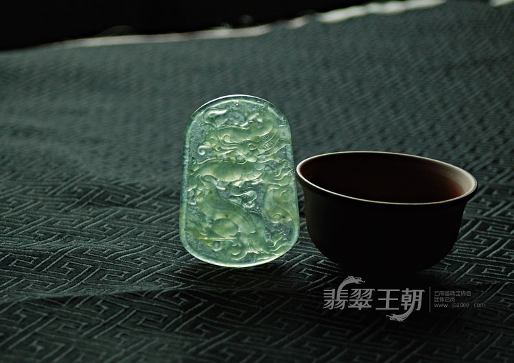 https://jdimg.jaadee.net//images/201104/goods_img/5304_P_1303424278768.jpg