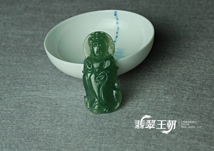 冰种蓝水缅甸翡翠观音挂件