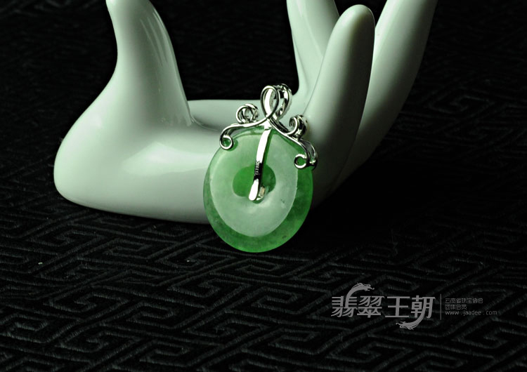 https://jdimg.jaadee.net//images/201104/goods_img/5388_P_1303515173770.jpg