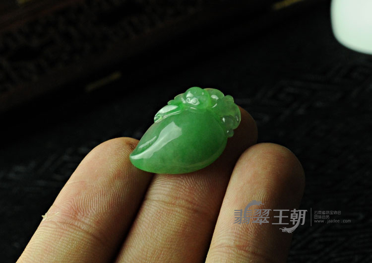https://jdimg.jaadee.net//images/201104/goods_img/5390_P_1303515692070.jpg