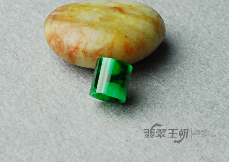https://jdimg.jaadee.net//images/201104/goods_img/5417_P_1303680124928.jpg