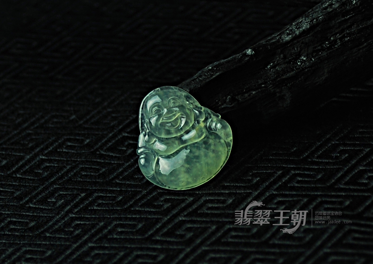 冰玻种缅甸翡翠玉佛挂件
