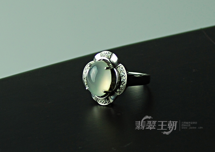 https://jdimg.jaadee.net//images/201104/goods_img/5475_P_1303940274967.jpg