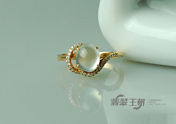 https://jdimg.jaadee.net//images/201104/goods_img/5477_P_1303940696708.jpg