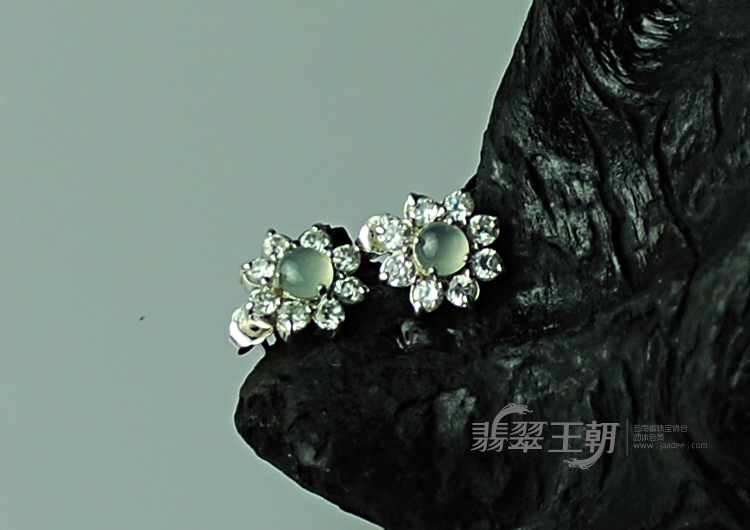 https://jdimg.jaadee.net//images/201104/goods_img/5489_P_1303948285602.jpg
