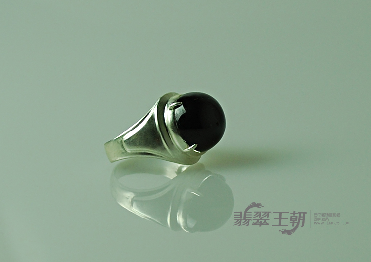 https://jdimg.jaadee.net//images/201104/goods_img/5526_P_1304110979484.jpg