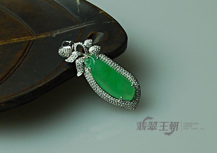 https://jdimg.jaadee.net//images/201104/goods_img/5529_P_1304121349878.jpg