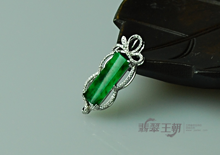 https://jdimg.jaadee.net//images/201104/goods_img/5530_P_1304121795152.jpg