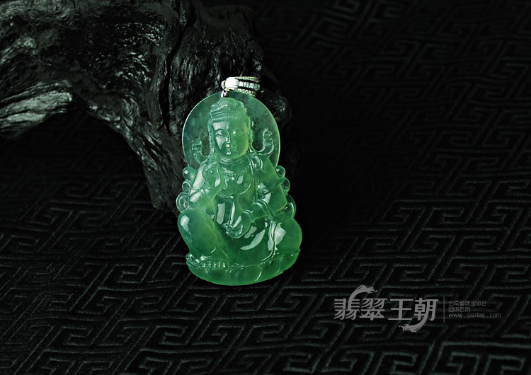 冰玻种飘花缅甸翡翠观音挂件