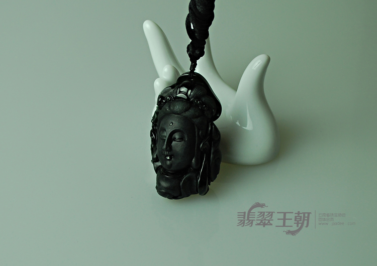冰种墨翠缅甸翡翠观音头挂件