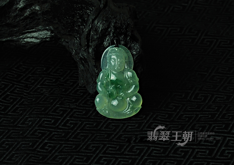 冰种飘花缅甸翡翠观音挂件