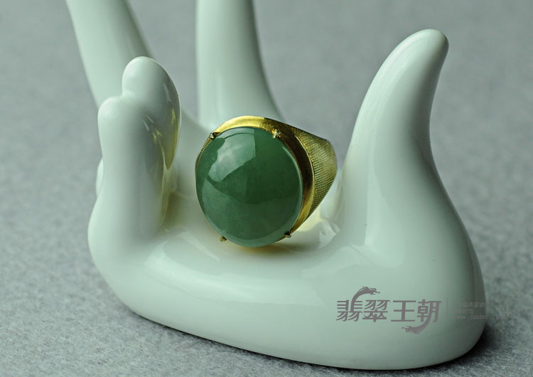 糯冰种晴水缅甸翡翠戒面
