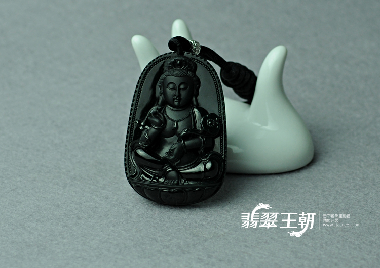 冰玻种墨翠缅甸翡翠观音挂件
