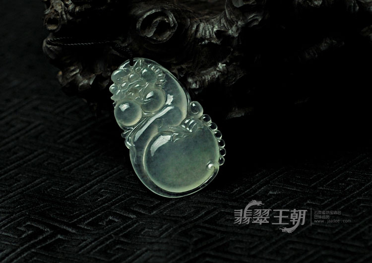 https://jdimg.jaadee.net//images/201105/goods_img/5696_P_1305139074977.jpg