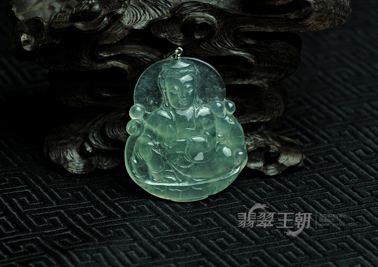 冰玻种晴水缅甸翡翠观音挂件