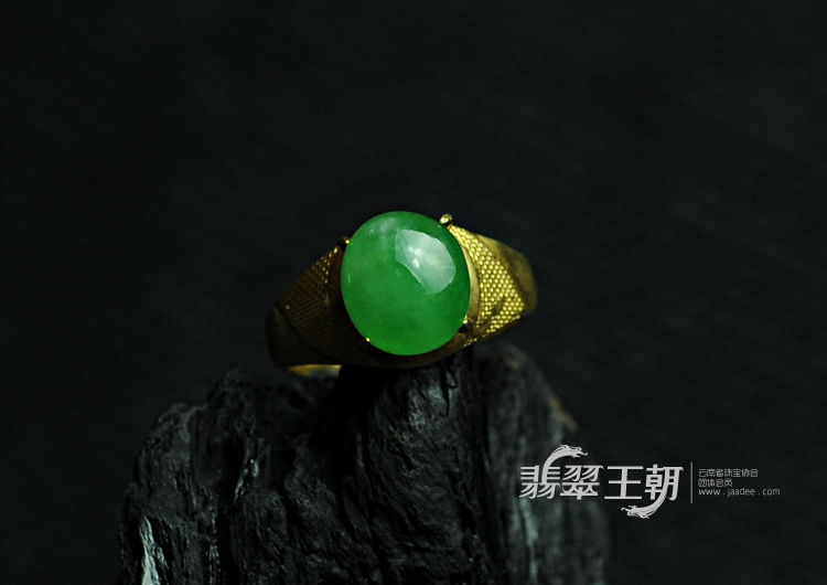冰种阳绿满绿缅甸翡翠戒面（单价）