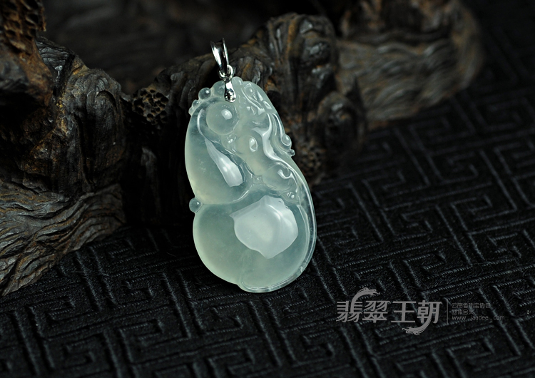 冰种晴水缅甸翡翠福禄寿挂件
