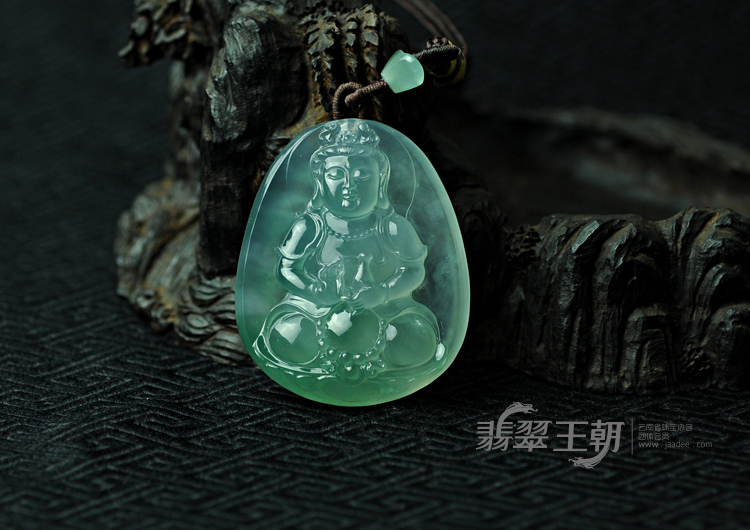 冰玻种晴水缅甸翡翠观音挂件