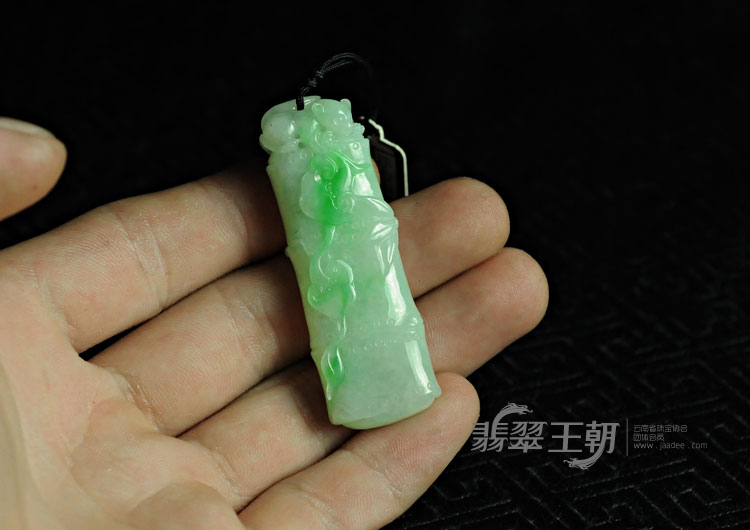 https://jdimg.jaadee.net//images/201105/goods_img/5903_P_1306098766437.jpg