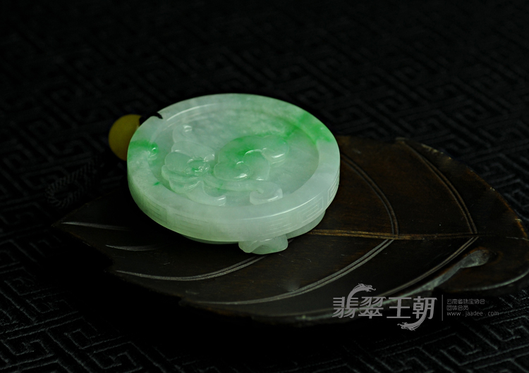 https://jdimg.jaadee.net//images/201105/goods_img/5915_P_1306172349088.jpg