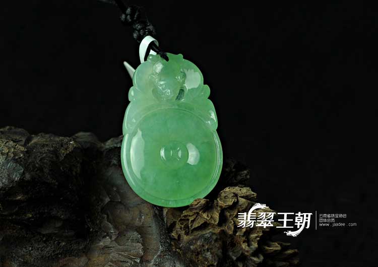 冰种绿晴缅甸翡翠福在眼前挂件