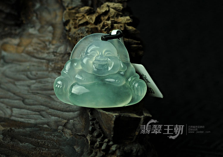 冰玻种淡晴水缅甸翡翠玉佛挂件
