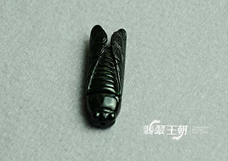 细糯种墨色缅甸翡翠香水蝉挂件