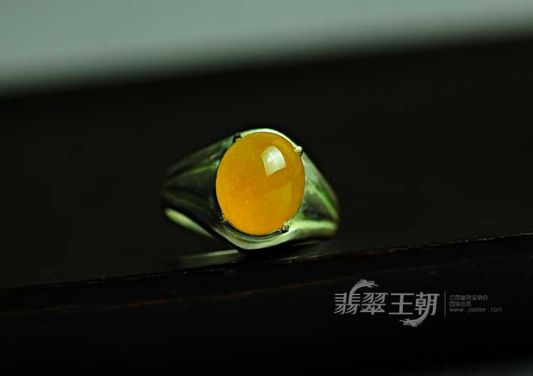 糯冰种黄翡缅甸翡翠戒面