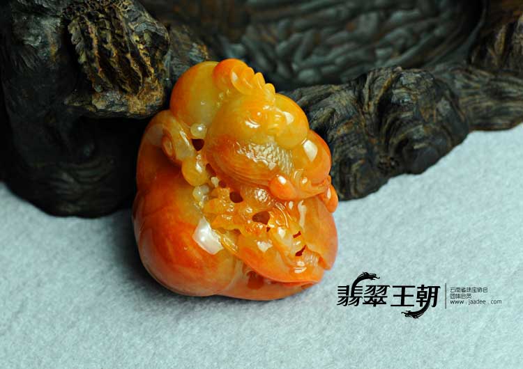 糯冰种红翡缅甸翡翠英明神武手玩件