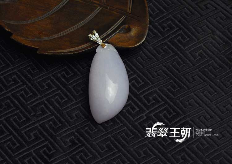 糯冰种紫罗兰缅甸翡翠福瓜挂件