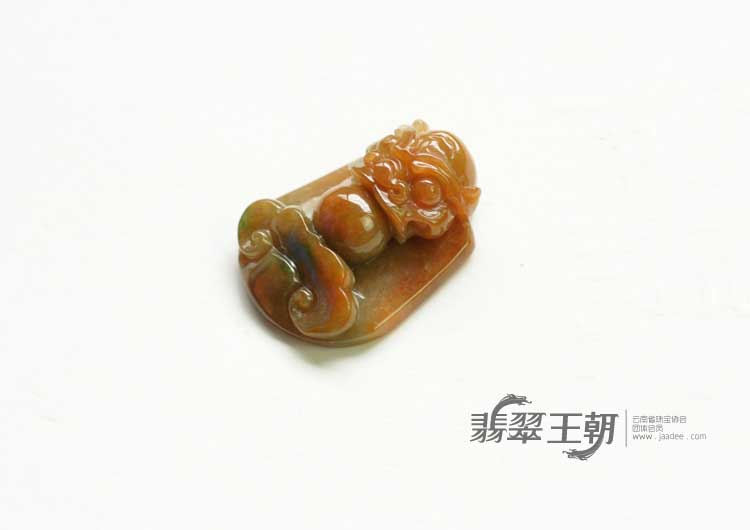 糯冰种红黄翡缅甸翡翠吐祥纳瑞挂件