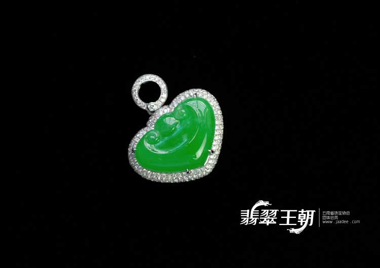 冰种阳绿满绿缅甸翡翠镶白金如意胸坠