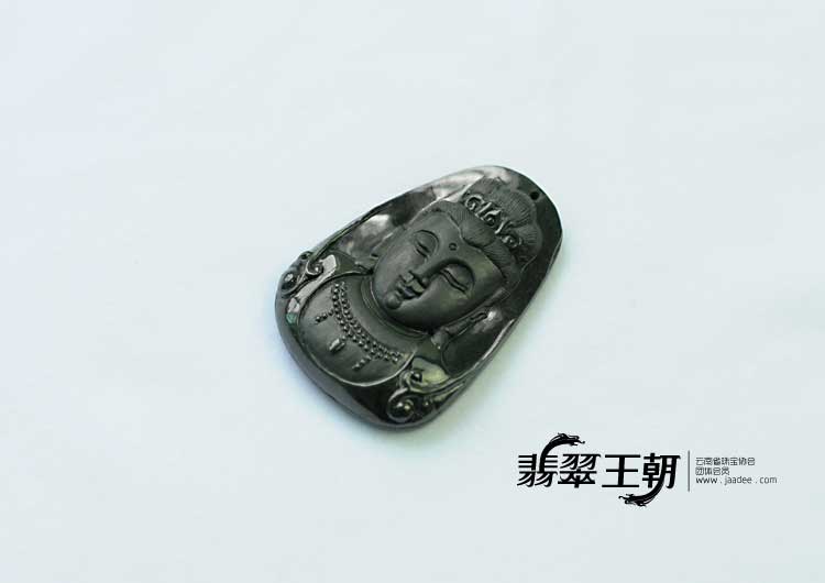 糯冰种墨翠缅甸翡翠观音头挂件