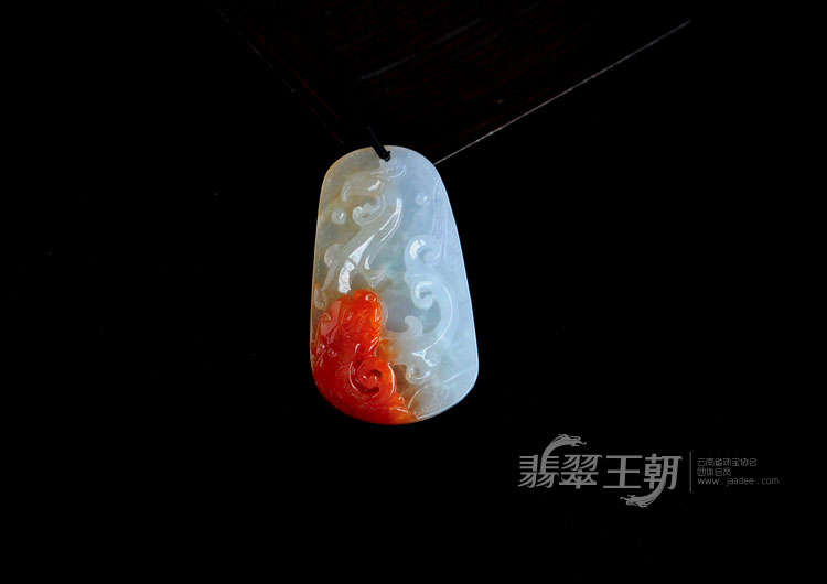 糯冰种红翡缅甸翡翠龙凤牌挂件