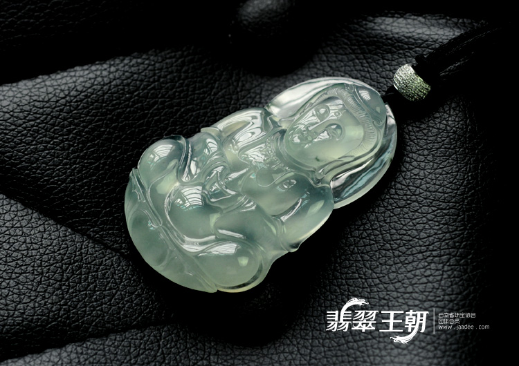 冰种淡晴水缅甸翡翠观音挂件