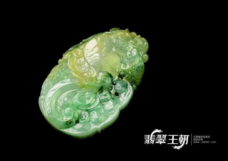 糯冰种三彩缅甸翡翠英雄挂件