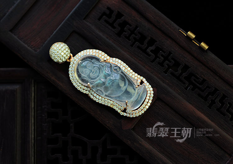 玻璃种无色缅甸翡翠站佛挂件