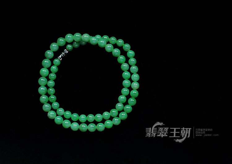糯冰种翠色满绿缅甸翡翠项链