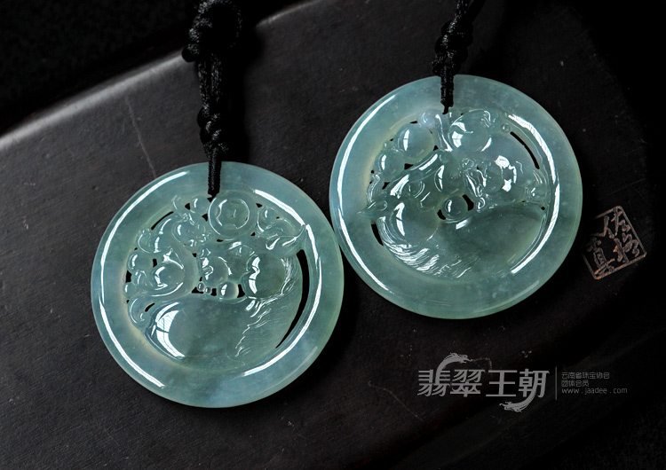 冰种晴水缅甸翡翠龙马精神对牌挂件