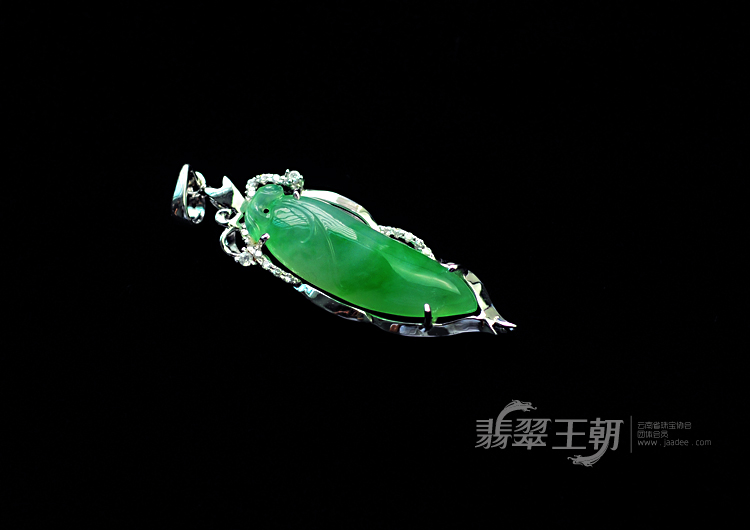 冰种翠色缅甸翡翠镶玫瑰金真钻福瓜挂件
